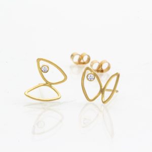 Butterfly gold earring with diamonds